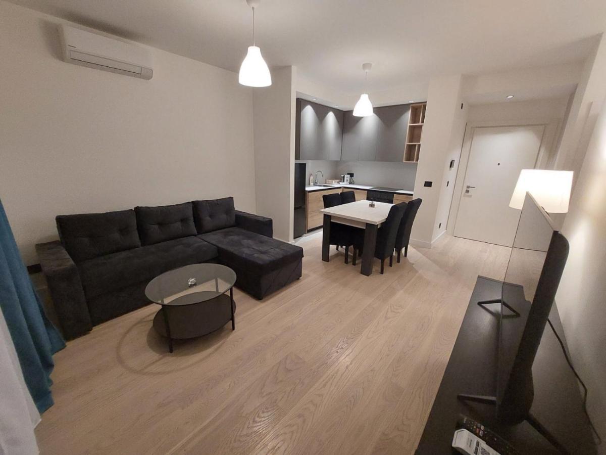 Apartman Irma Sajmiste المظهر الخارجي الصورة